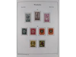 1948/90, postfrische komplette Sammlung Berlin im Vordruck-Album, dabei Besonderheiten wie Mi. 33 verschobener Aufdruck, gepr