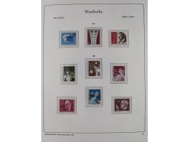 1948/90, postfrische komplette Sammlung Berlin im Vordruck-Album, dabei Besonderheiten wie Mi. 33 verschobener Aufdruck, gepr