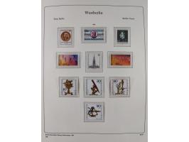 1948/90, postfrische komplette Sammlung Berlin im Vordruck-Album, dabei Besonderheiten wie Mi. 33 verschobener Aufdruck, gepr