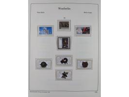 1948/90, postfrische komplette Sammlung Berlin im Vordruck-Album, dabei Besonderheiten wie Mi. 33 verschobener Aufdruck, gepr