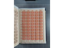 1922, meist postfrische Sammlung mit 100 Bogen ex Mi.-Nr. 246-57, teils sign. INFLA Berlin, in guter Erhaltung, teils übliche