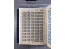 1922, meist postfrische Sammlung mit 100 Bogen ex Mi.-Nr. 246-57, teils sign. INFLA Berlin, in guter Erhaltung, teils übliche