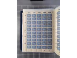 1922, meist postfrische Sammlung mit 100 Bogen ex Mi.-Nr. 246-57, teils sign. INFLA Berlin, in guter Erhaltung, teils übliche