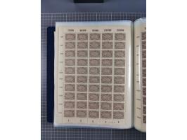 1922, meist postfrische Sammlung mit 100 Bogen ex Mi.-Nr. 246-57, teils sign. INFLA Berlin, in guter Erhaltung, teils übliche