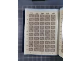 1922, meist postfrische Sammlung mit 100 Bogen ex Mi.-Nr. 246-57, teils sign. INFLA Berlin, in guter Erhaltung, teils übliche