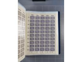 1922, meist postfrische Sammlung mit 100 Bogen ex Mi.-Nr. 246-57, teils sign. INFLA Berlin, in guter Erhaltung, teils übliche