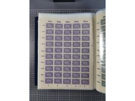 1922, meist postfrische Sammlung mit 100 Bogen ex Mi.-Nr. 246-57, teils sign. INFLA Berlin, in guter Erhaltung, teils übliche