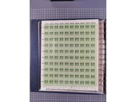 1919/23, meist postfrische Sammlung mit über 200 Bögen, bis auf wenige aufgetrennte Exemplare in kpl. Bogen, dabei auch etwas