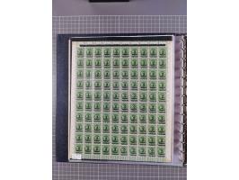 1919/23, meist postfrische Sammlung mit über 200 Bögen, bis auf wenige aufgetrennte Exemplare in kpl. Bogen, dabei auch etwas