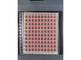 1919/23, meist postfrische Sammlung mit über 200 Bögen, bis auf wenige aufgetrennte Exemplare in kpl. Bogen, dabei auch etwas