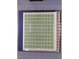 1919/23, meist postfrische Sammlung mit über 200 Bögen, bis auf wenige aufgetrennte Exemplare in kpl. Bogen, dabei auch etwas