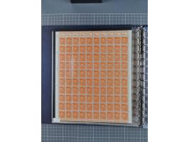 1919/23, meist postfrische Sammlung mit über 200 Bögen, bis auf wenige aufgetrennte Exemplare in kpl. Bogen, dabei auch etwas