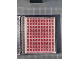 1919/23, meist postfrische Sammlung mit über 200 Bögen, bis auf wenige aufgetrennte Exemplare in kpl. Bogen, dabei auch etwas