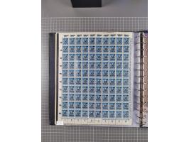 1919/23, meist postfrische Sammlung mit über 200 Bögen, bis auf wenige aufgetrennte Exemplare in kpl. Bogen, dabei auch etwas