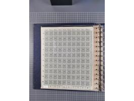 1919/23, meist postfrische Sammlung mit über 200 Bögen, bis auf wenige aufgetrennte Exemplare in kpl. Bogen, dabei auch etwas