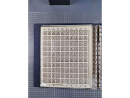 1919/23, meist postfrische Sammlung mit über 200 Bögen, bis auf wenige aufgetrennte Exemplare in kpl. Bogen, dabei auch etwas