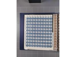 1919/23, meist postfrische Sammlung mit über 200 Bögen, bis auf wenige aufgetrennte Exemplare in kpl. Bogen, dabei auch etwas