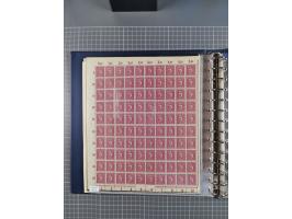 1919/23, meist postfrische Sammlung mit über 200 Bögen, bis auf wenige aufgetrennte Exemplare in kpl. Bogen, dabei auch etwas