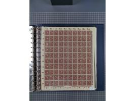 1919/23, meist postfrische Sammlung mit über 200 Bögen, bis auf wenige aufgetrennte Exemplare in kpl. Bogen, dabei auch etwas