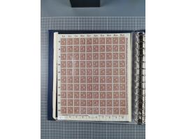 1919/23, meist postfrische Sammlung mit über 200 Bögen, bis auf wenige aufgetrennte Exemplare in kpl. Bogen, dabei auch etwas