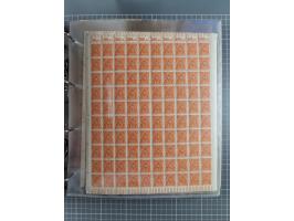 1921/22, postfrischer und ungebrauchter Bestand mit etwas über 200 Bogen und Bogenteilen, dabei Walzen- und Plattenbogen, HAN