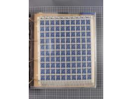 1921/22, postfrischer und ungebrauchter Bestand mit etwas über 200 Bogen und Bogenteilen, dabei Walzen- und Plattenbogen, HAN