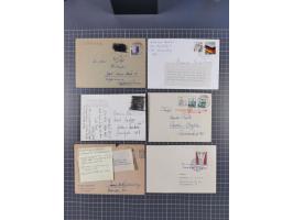 Postkrieg: 1948/85, Partie mit 45 Briefen, Karten und Ganzsachen, dabei Schwärzungen, Aufkleber, Hinweisstempel usw.