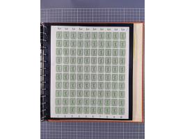 1945/49, meist postfrische gestempelte Sammlung mit einigen signiert Werten bei den Farben und Postmeister-Zähnungen, dabei u