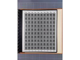 1945/49, meist postfrische gestempelte Sammlung mit einigen signiert Werten bei den Farben und Postmeister-Zähnungen, dabei u