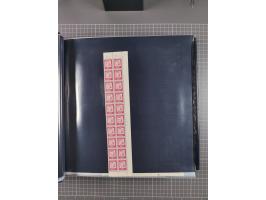 1960/75. postfrische Bogenteile der Dauerserien ab Bedeutende Deutsche, dabei Formnummern und Berlin mit u.a. Mi.-Nr. 246-49 