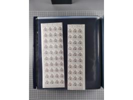 1960/75. postfrische Bogenteile der Dauerserien ab Bedeutende Deutsche, dabei Formnummern und Berlin mit u.a. Mi.-Nr. 246-49 