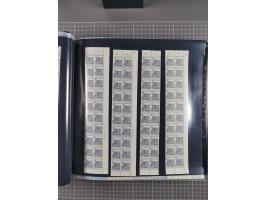 1960/75. postfrische Bogenteile der Dauerserien ab Bedeutende Deutsche, dabei Formnummern und Berlin mit u.a. Mi.-Nr. 246-49 