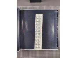 1960/75. postfrische Bogenteile der Dauerserien ab Bedeutende Deutsche, dabei Formnummern und Berlin mit u.a. Mi.-Nr. 246-49 