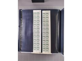 1960/75. postfrische Bogenteile der Dauerserien ab Bedeutende Deutsche, dabei Formnummern und Berlin mit u.a. Mi.-Nr. 246-49 