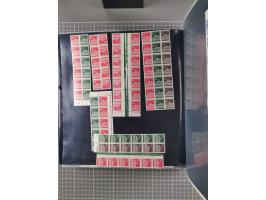 1960/75. postfrische Bogenteile der Dauerserien ab Bedeutende Deutsche, dabei Formnummern und Berlin mit u.a. Mi.-Nr. 246-49 