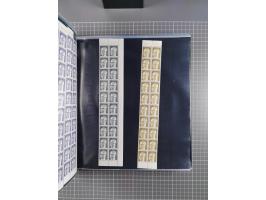 1960/75. postfrische Bogenteile der Dauerserien ab Bedeutende Deutsche, dabei Formnummern und Berlin mit u.a. Mi.-Nr. 246-49 