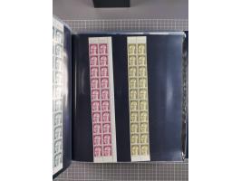 1960/75. postfrische Bogenteile der Dauerserien ab Bedeutende Deutsche, dabei Formnummern und Berlin mit u.a. Mi.-Nr. 246-49 