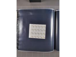 1960/75. postfrische Bogenteile der Dauerserien ab Bedeutende Deutsche, dabei Formnummern und Berlin mit u.a. Mi.-Nr. 246-49 