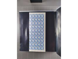 1960/75. postfrische Bogenteile der Dauerserien ab Bedeutende Deutsche, dabei Formnummern und Berlin mit u.a. Mi.-Nr. 246-49 