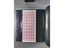 1960/75. postfrische Bogenteile der Dauerserien ab Bedeutende Deutsche, dabei Formnummern und Berlin mit u.a. Mi.-Nr. 246-49 