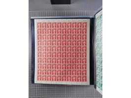 1960/75. postfrische Bogenteile der Dauerserien ab Bedeutende Deutsche, dabei Formnummern und Berlin mit u.a. Mi.-Nr. 246-49 