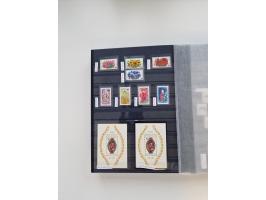 1920/2001, postfrischer, ungebrauchte und gestempelter Bestand in 8 großen Kartons, dabei Sammlungen Bund mit Posthorn, Berli