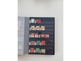 1920/2001, postfrischer, ungebrauchte und gestempelter Bestand in 8 großen Kartons, dabei Sammlungen Bund mit Posthorn, Berli