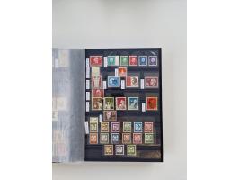 1920/2001, postfrischer, ungebrauchte und gestempelter Bestand in 8 großen Kartons, dabei Sammlungen Bund mit Posthorn, Berli