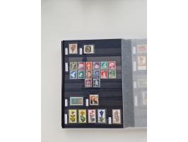 1920/2001, postfrischer, ungebrauchte und gestempelter Bestand in 8 großen Kartons, dabei Sammlungen Bund mit Posthorn, Berli