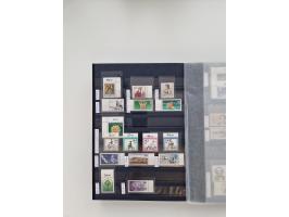 1920/2001, postfrischer, ungebrauchte und gestempelter Bestand in 8 großen Kartons, dabei Sammlungen Bund mit Posthorn, Berli