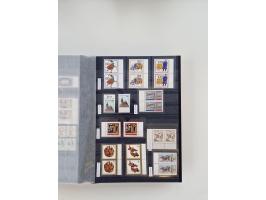 1920/2001, postfrischer, ungebrauchte und gestempelter Bestand in 8 großen Kartons, dabei Sammlungen Bund mit Posthorn, Berli