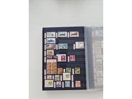 1920/2001, postfrischer, ungebrauchte und gestempelter Bestand in 8 großen Kartons, dabei Sammlungen Bund mit Posthorn, Berli