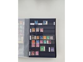 1920/2001, postfrischer, ungebrauchte und gestempelter Bestand in 8 großen Kartons, dabei Sammlungen Bund mit Posthorn, Berli