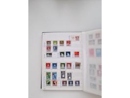 1920/2001, postfrischer, ungebrauchte und gestempelter Bestand in 8 großen Kartons, dabei Sammlungen Bund mit Posthorn, Berli